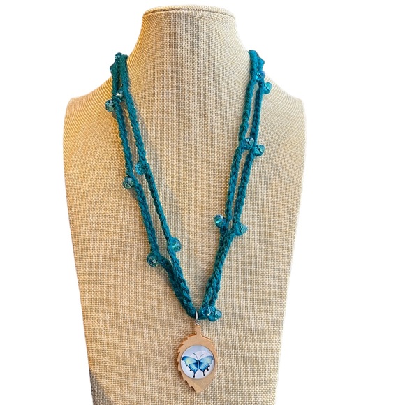 Handmade Crochet Beaded Butterfly Pendant Necklace Cottagecore - Picture 11 of 13